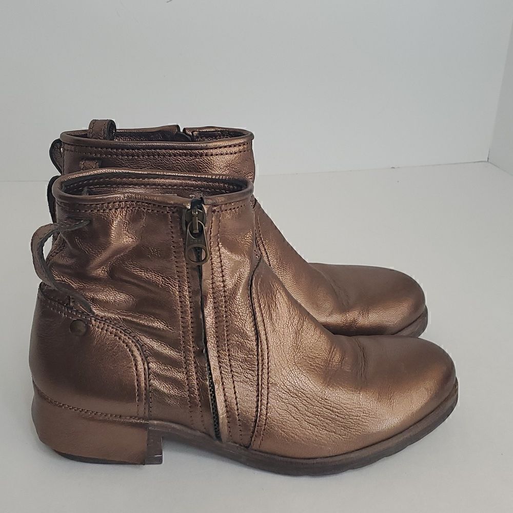 UGG Collection Stella Women's Leather Booties Size 7.5 Side Zip Metallic Bronze